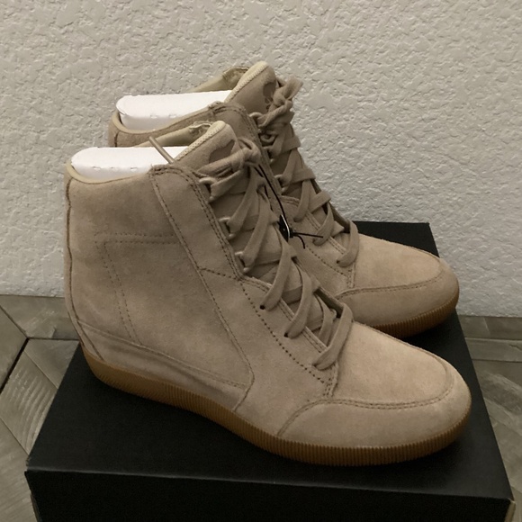 SOREL  Out N About™ Wedge II, size 9.5 - Picture 1 of 9